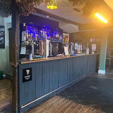 Crosskeys Inn Guest Rooms In Wye Valley Goodrich エクステリア 写真